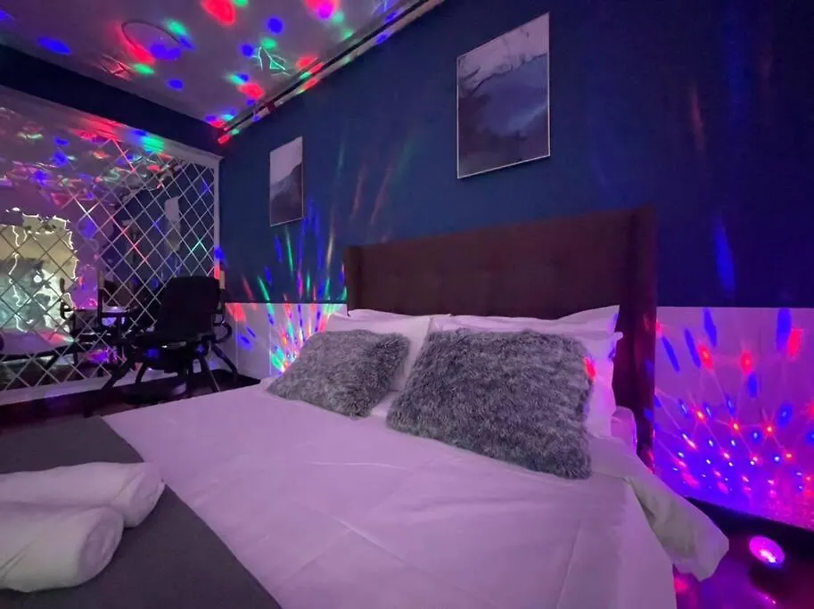 Apartmán Kl Cozy Love Motel 5 Min To Mid Valley 宫廷式情趣民宿 Kuala Lumpur